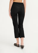 Broek | Cropped Flare | Travel Jersey | Kaya | Deep Black