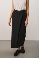 Skirt | Heavy Travel | Seishi | Dark Antra - shop_name