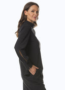 Tops | Regular Travel | Rion | Deep Black - shop_name